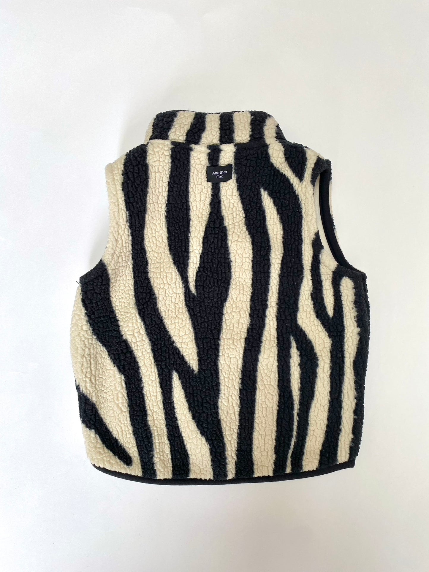 Another fox zebra gilet age 2-3y