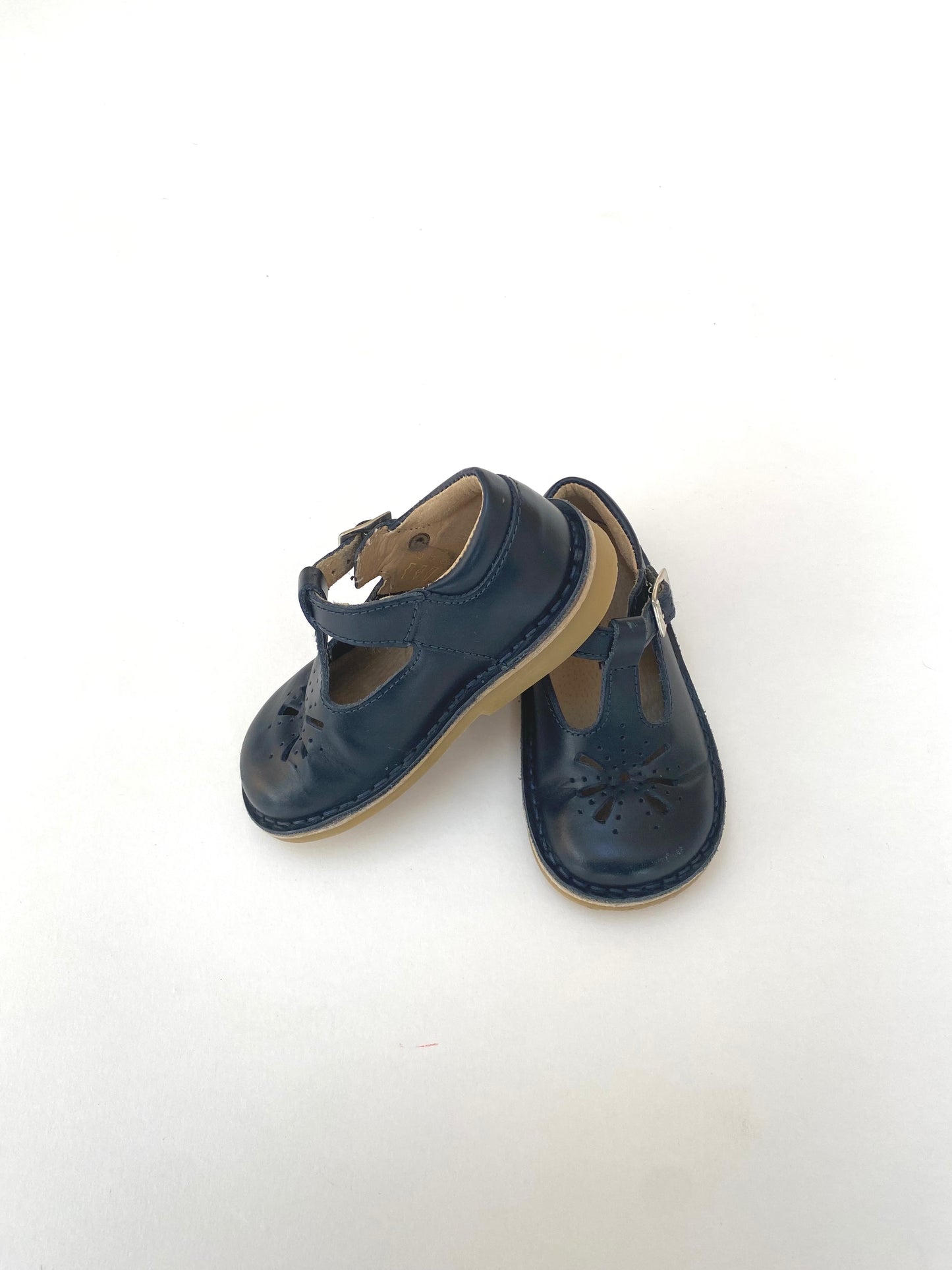 Navy Startrite Lottie shoes size 5