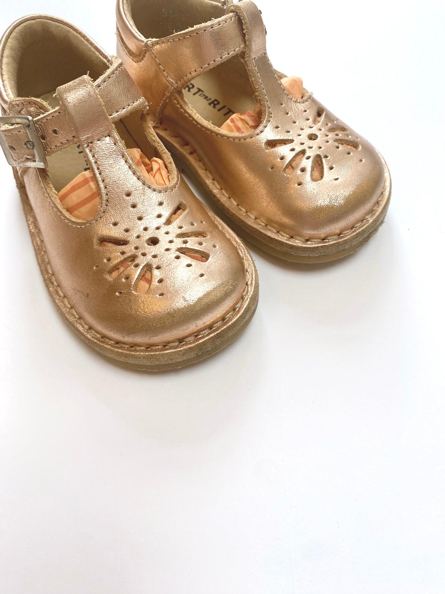 Start-rite Gold Lottie Shoes Size 4