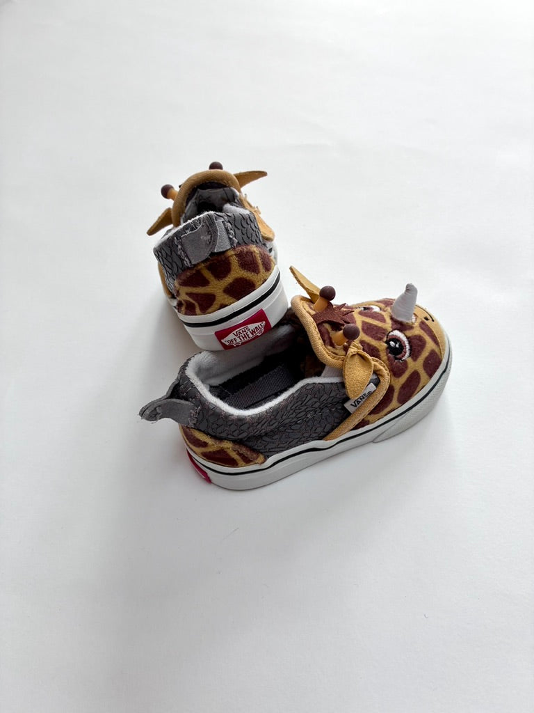 Giraffe vans slip ons size 3.5