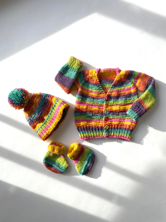 Rainbow knitted baby set age 0-3m