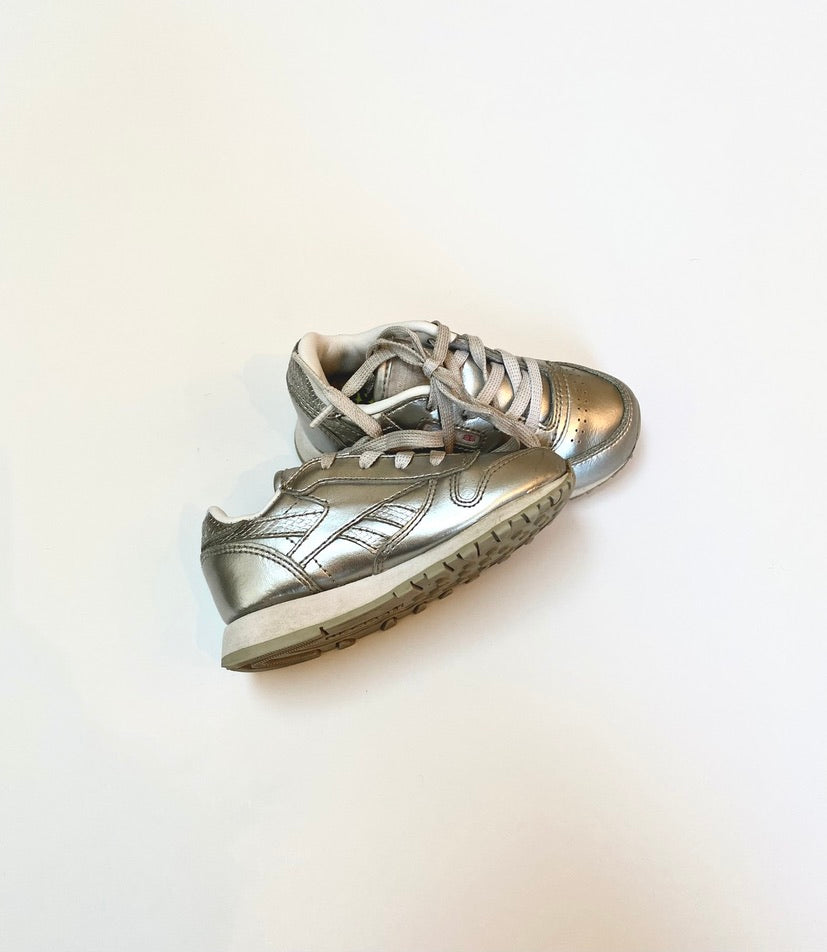 Silver Reebok trainers Size 6