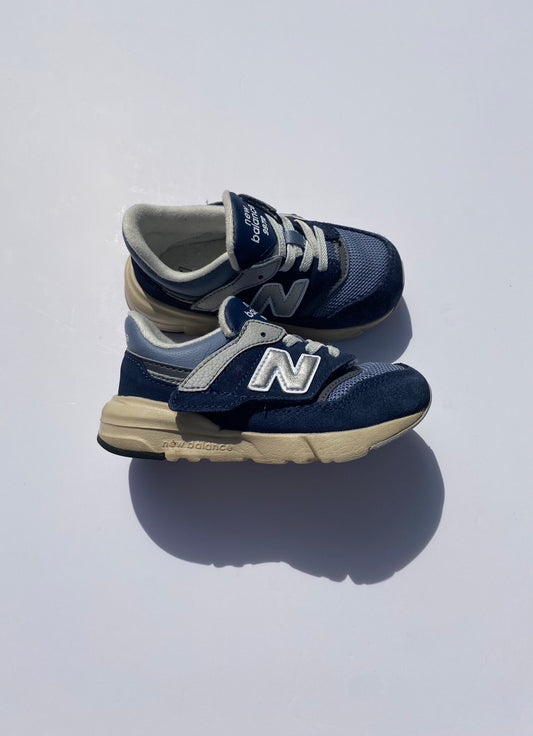 new balance blue 997R see 5.5