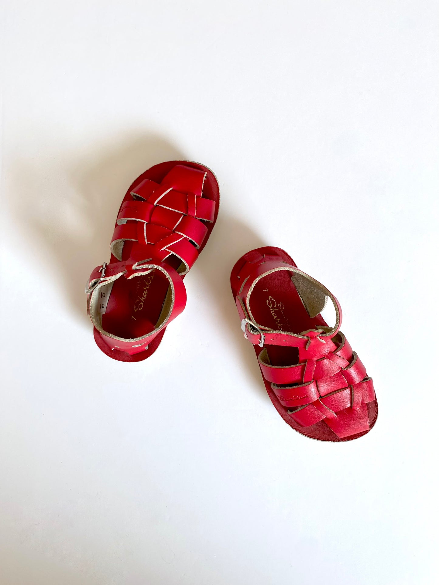 Saltwater sandals Size 6
