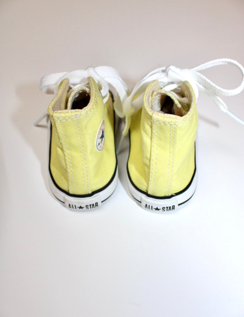 Citrus yellow Converse Hi Tops Size 4