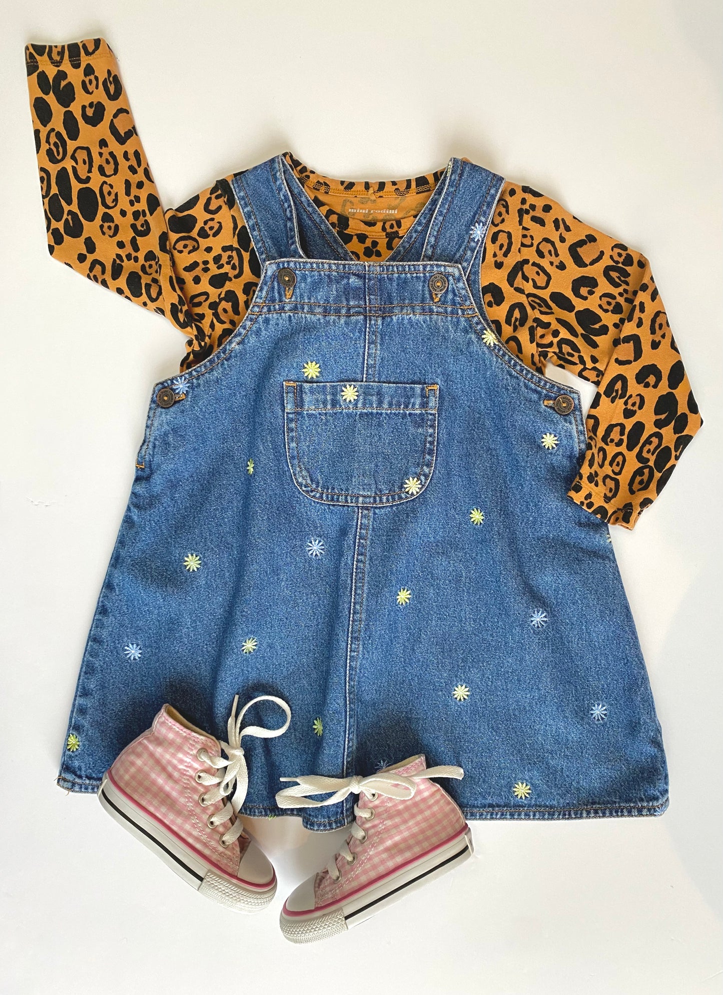 Vintage embroidered daisy denim dress Age 9-12M