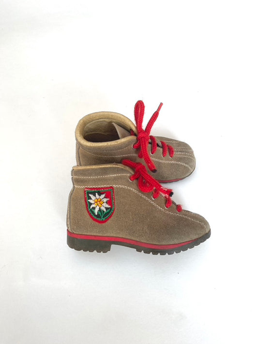 Italian flower hiking boots size 6