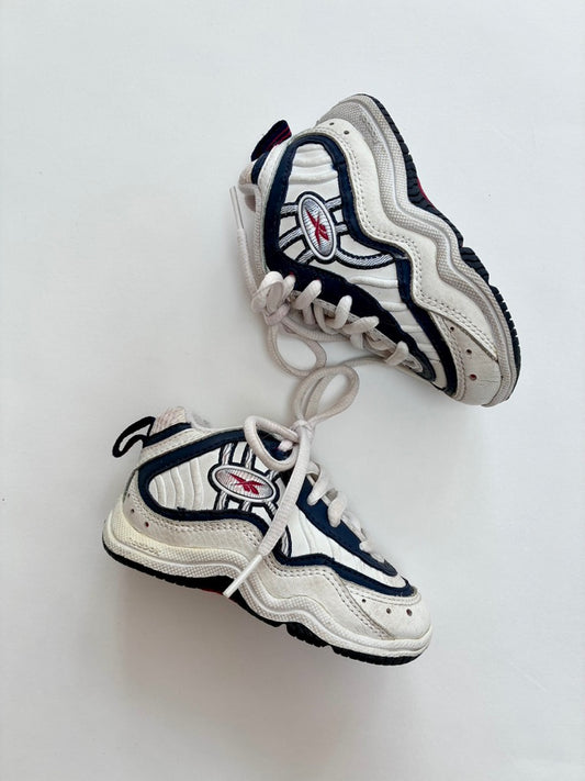 Vintage Reebok trainers Size 4.5