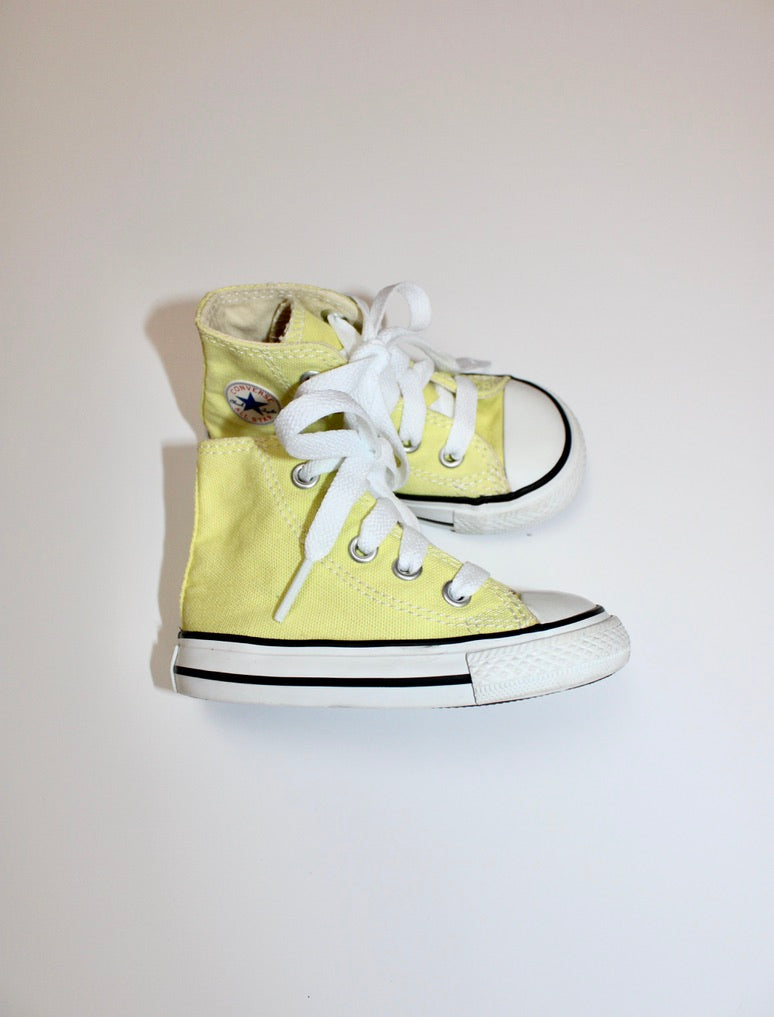 Citrus yellow Converse Hi Tops Size 4