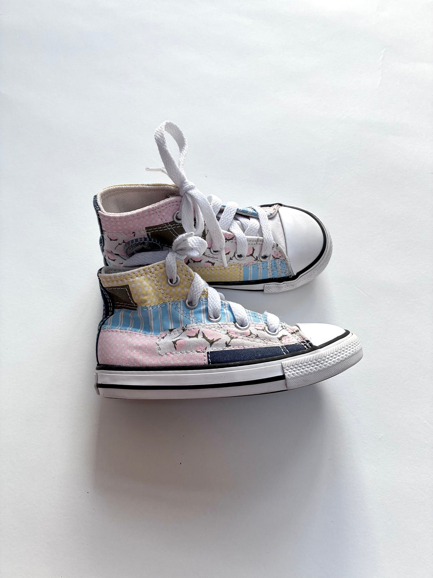 Patchwork converse Size 8