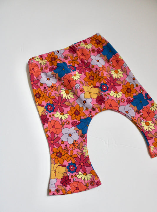 Flowery baby flares Age 0-3M