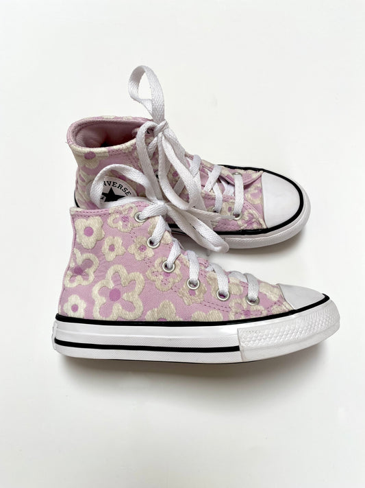 Lilac flowery converse Size 11
